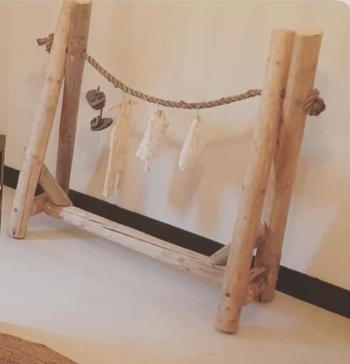 Boomstam Kledingrek Babykamer, Kinderen en Baby's, Kinderkamer | Inrichting en Decoratie, Ophalen