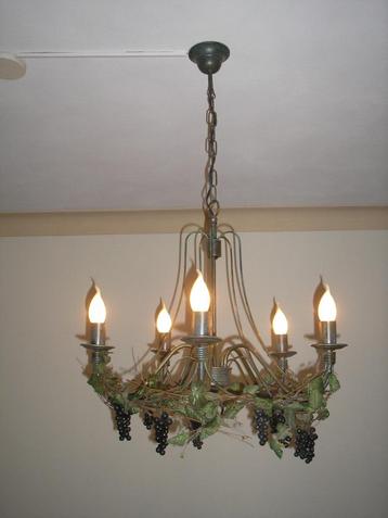 Hanglampen Kroonluchter 5 lamps en 3 lamps en Wandlamp van 2 beschikbaar voor biedingen
