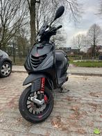 Piaggio zip 150cc 4takt bromscooter, Fietsen en Brommers, Ophalen, Zo goed als nieuw, Benzine, Piaggio