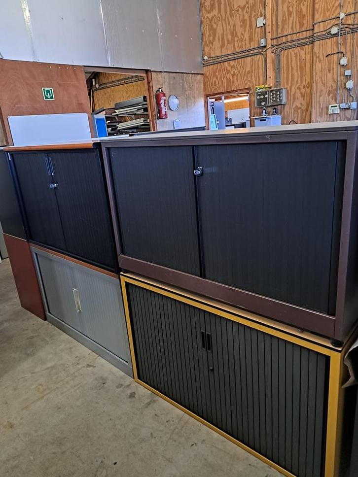 Meerdere metalen  roldeurkasten, 75 hoog, Huis en Inrichting, Kasten | Roldeurkasten en Archiefkasten, Gebruikt, Minder dan 100 cm