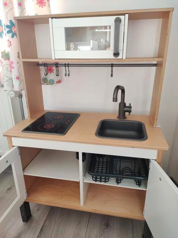 IKEA Speelkeuken met Accessoires beschikbaar voor biedingen