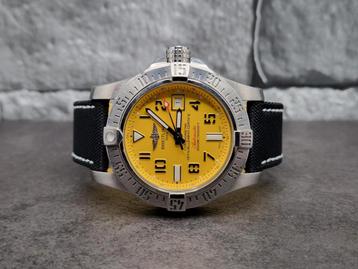 Breitling Avenger 2 Seawolf Cobra yellow, full set 2 x band 