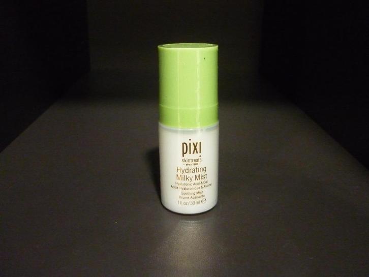 Nieuw Pixi Hydrating Milky Mist, gezicht spray, Sieraden, Tassen en Uiterlijk, Uiterlijk | Gezichtsverzorging, Nieuw, Verzorging