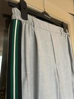 Merk / Bershka/Pantalon Grijs - streep zijkant /Strech Mt L, Kleding | Dames, Broeken en Pantalons, Maat 42/44 (L), Nieuw, Ophalen of Verzenden