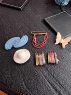 Broches, 5 van plastic, 1x kraaltjes , 6 stuks €2.50, Sieraden, Tassen en Uiterlijk, Broches, Ophalen, Zo goed als nieuw, Overige materialen