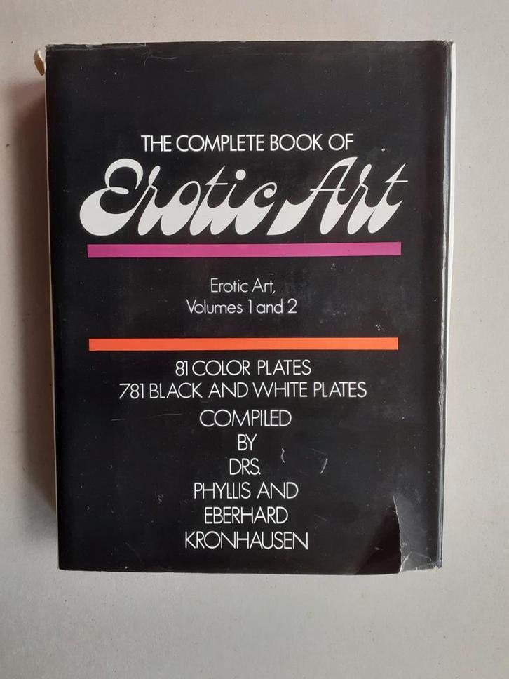 THE COMPLETE BOOK OF "EROTIC ART' EROTIC ART volumes 1 and 2, Boeken, Overige Boeken, Zo goed als nieuw, Ophalen of Verzenden