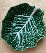 Schaal koolblad Bordallo Pinheiro, Huis en Inrichting, Keuken | Servies, Gebruikt, Ophalen of Verzenden, Overige stijlen, Glas
