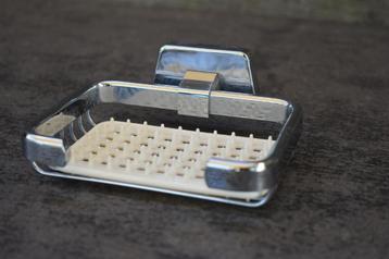 zeephoudertje zeep bakje chroom retro vintage zeepbakje beschikbaar voor biedingen