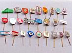 Food merk speldjes foodmerken oud speldje 26x, Verzamelen, Speldjes, Pins en Buttons, Ophalen of Verzenden, Gebruikt, Merk, Speldje of Pin
