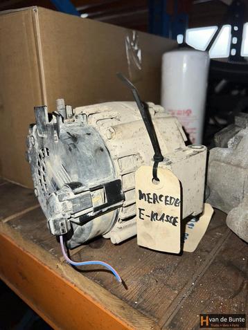 Dynamo Mercedes E-Klasse code: h543406a beschikbaar voor biedingen