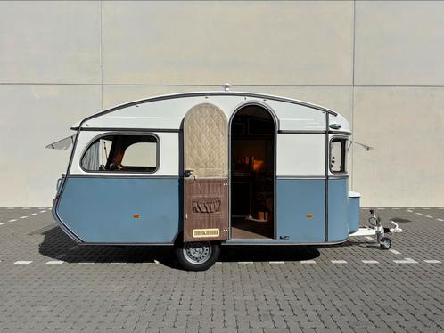 GERESTAUREERDE CONSTRUCTAM TE KOOP, Caravans en Kamperen, Caravans, Particulier, tot en met 4, Treinzit, Gascomfoor, Koelkast