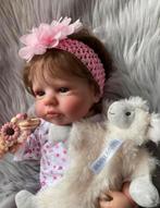 Lief reborn baby meisje  ( levens echt ), Verzamelen, Verzenden, Zo goed als nieuw, Babypop