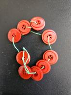 Set van 9 van rode knopen, Hobby en Vrije tijd, Naaien en Fournituren, Ophalen of Verzenden, Zo goed als nieuw, Knoop of Knopen