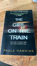 Paula Hawkins The girl on the train, Ophalen of Verzenden, Zo goed als nieuw