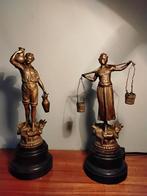 Antieke beeldjes op sokkels, Ophalen of Verzenden