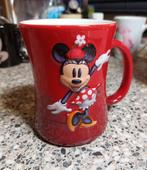 Beker Mok met relief Minnie Mouse Disney rood met oor Disney, Huis en Inrichting, Overige materialen, Ophalen of Verzenden, Zo goed als nieuw