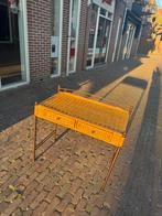 Rotan bureau vintage retro, Ophalen, Zo goed als nieuw