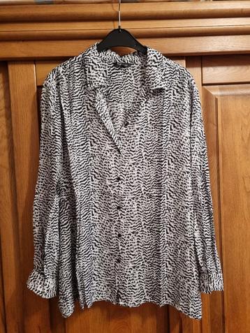 Blouse beschikbaar voor biedingen