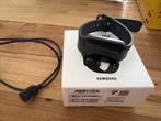 Samsung fit 3, Sieraden, Tassen en Uiterlijk, Smartwatches, Verzenden, Zwart, Zo goed als nieuw, Waterdicht