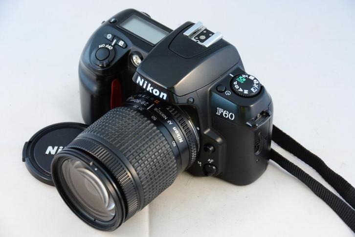 Nikon F60 body met AF Nikkor 28-80mm/3.5-5.6D SUPERSTAAT, Audio, Tv en Foto, Fotocamera's Analoog, Gebruikt, Spiegelreflex, Nikon