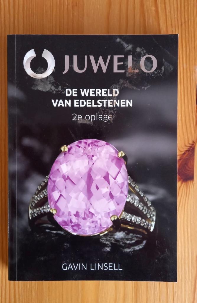 De wereld van Edelstenen, Boeken, Hobby en Vrije tijd, Zo goed als nieuw, Overige onderwerpen, Ophalen of Verzenden