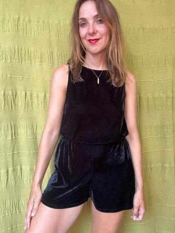 Playsuit / jumpsuit / zwart / small / S / 36 /  beschikbaar voor biedingen