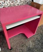 Pink computer table with keyboard section, Ophalen of Verzenden, Zo goed als nieuw