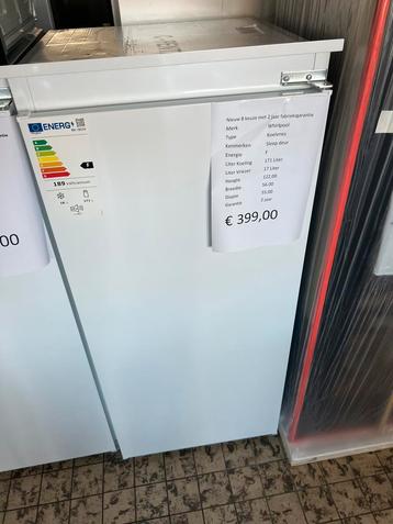 Whirphool 122 nis maat sleep deur nieuw met vriesvak  beschikbaar voor biedingen