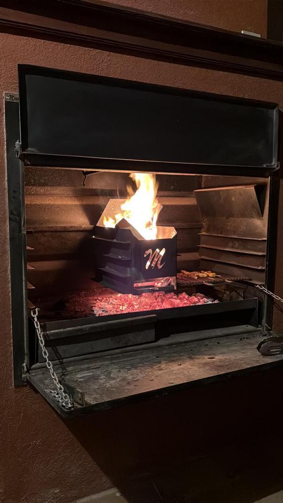 Inbouw Afrikaanse braai / BBQ Grillmaster, Tuin en Terras, Houtskoolbarbecues, Gebruikt, Ophalen