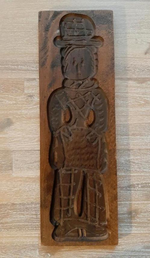Koekplank grote speculaasplank met jongen orgineel handgesto, Antiek en Kunst, Antiek | Keukenbenodigdheden, Ophalen of Verzenden