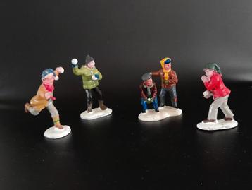 Lemax kerst figuren b81 sneeuwballen gevecht  beschikbaar voor biedingen