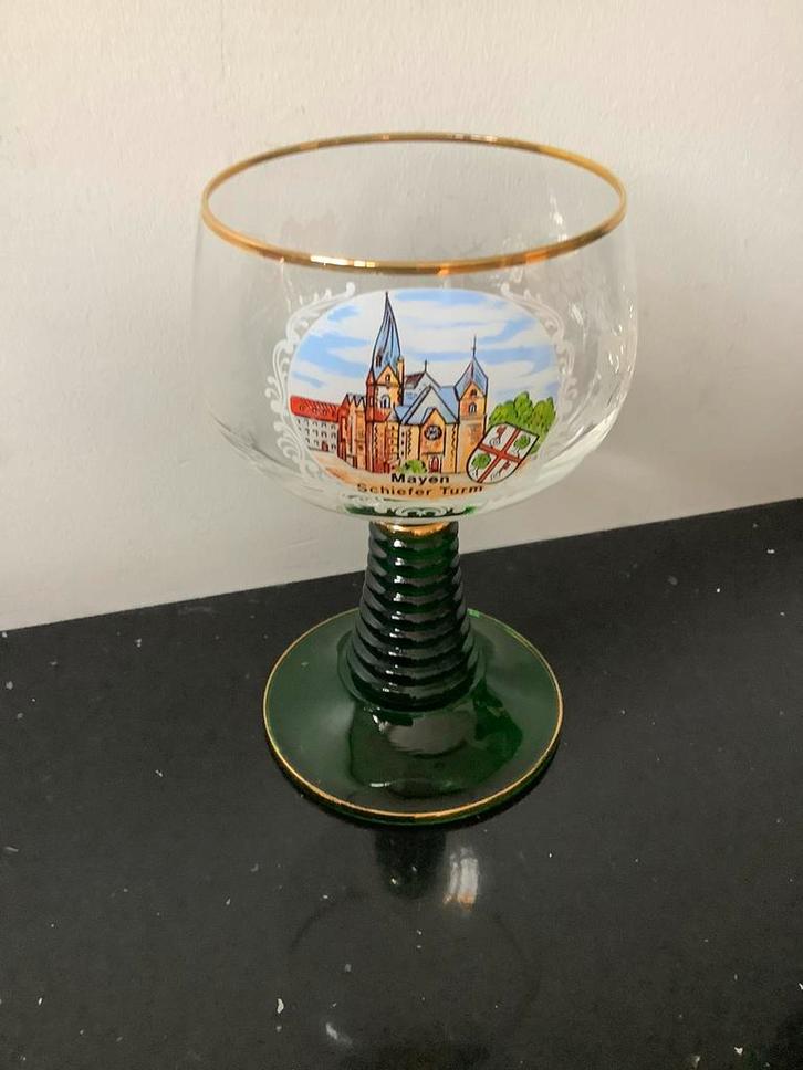 Roemer met afbeelding Mayen schiefer turm sixties, Verzamelen, Glas en Borrelglaasjes, Zo goed als nieuw, Overige typen, Ophalen of Verzenden