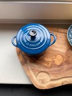 Mini Cocotte/ ovenpannetje Le Creuset blauw, Huis en Inrichting, Keuken | Potten en Pannen, Ophalen, Zo goed als nieuw, Overige materialen