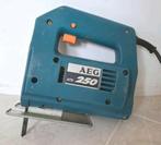 Nette AEG STS250 decoupeerzaagmachine met zaagblad, Doe-het-zelf en Verbouw, Gereedschap | Zaagmachines, Ophalen, Gebruikt, Decoupeerzaag