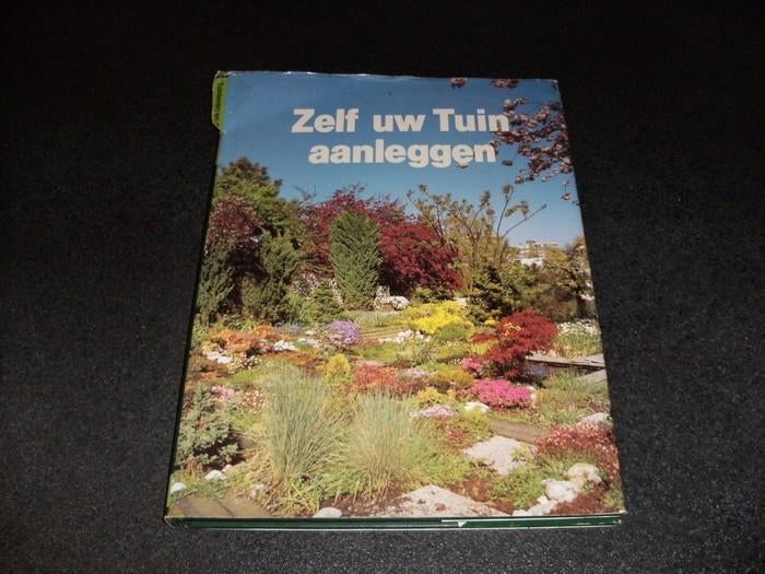 - Lekturama	Zelf uw tuin aanleggen, Boeken, Wonen en Tuinieren, Ophalen of Verzenden, Gelezen, Tuinieren en Tuinplanten