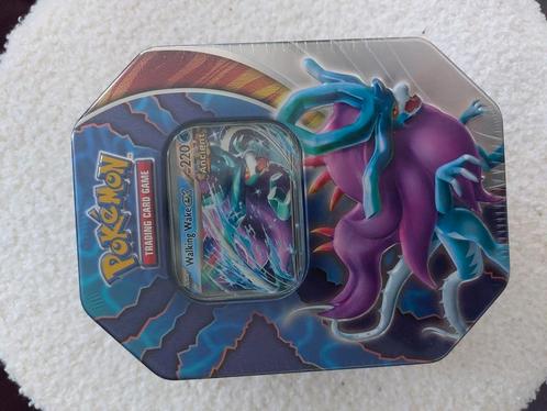 Pokemon Walking Wake Tin sealed, Hobby en Vrije tijd, Verzamelkaartspellen | Pokémon, Zo goed als nieuw, Overige typen, Foil, Ophalen of Verzenden