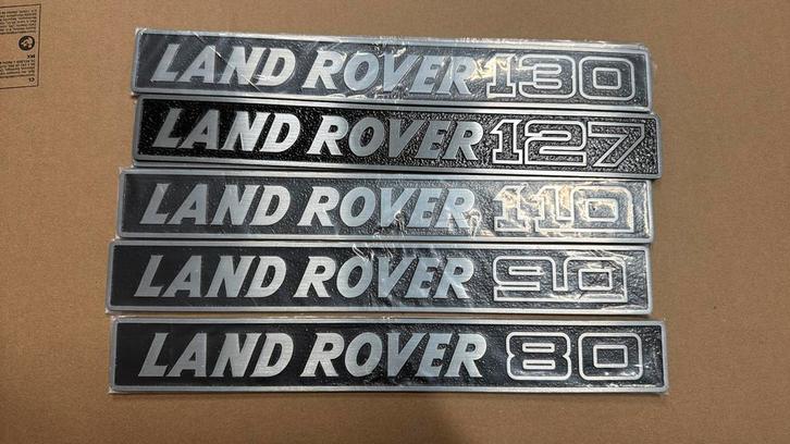 Land rover grill badge voor 90, 110, 127, 130, Auto diversen, Tuning en Styling, Ophalen of Verzenden