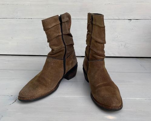 Wolky suède laarzen maat 37, Kleding | Dames, Schoenen, Hoge laarzen, Bruin, Ophalen of Verzenden
