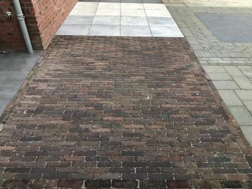 6,7m² Gebakken waalformaat 8cm. dik (Gebruikt) beschikbaar voor biedingen