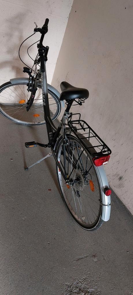 Elegante stadsfiets - Gebruikt, Fietsen en Brommers, Fietsen | Dames | Damesfietsen, Ophalen