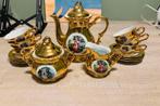 17-delig gouden theeservies, Antiek en Kunst, Antiek | Servies compleet, Ophalen of Verzenden