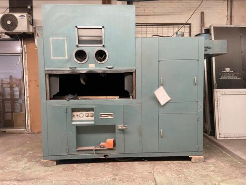 Grote zandstraal kast, Zakelijke goederen, Machines en Bouw | Industrie en Techniek, Ophalen of Verzenden