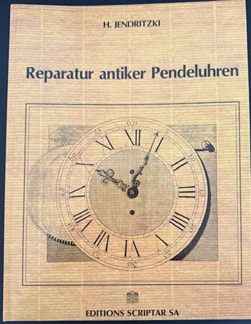 Boek voor restauratie antieke klokken beschikbaar voor biedingen