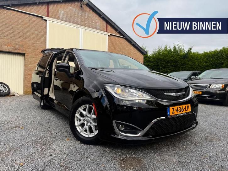 CHRYSLER GRAND VOYAGER 3.6 V6 LIMITED J.DAIMLER STOW&GO BLAC, Auto's, Chrysler, Bedrijf, Grand Voyager, ABS, Airbags, Airconditioning