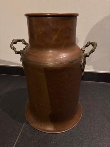 Antieke Koperen Melkbus met Bronzen Details hoog 40 cm beschikbaar voor biedingen