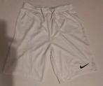 Nike korte witte trainingsbroek, Kleding | Heren, Sportkleding, Wit, Maat 56/58 (XL), Ophalen of Verzenden, Zo goed als nieuw