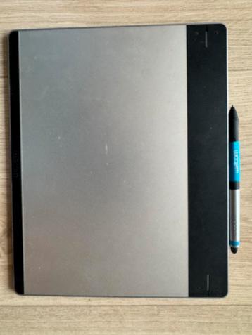 Wacom Intuos Tekentablet CTH-680 beschikbaar voor biedingen