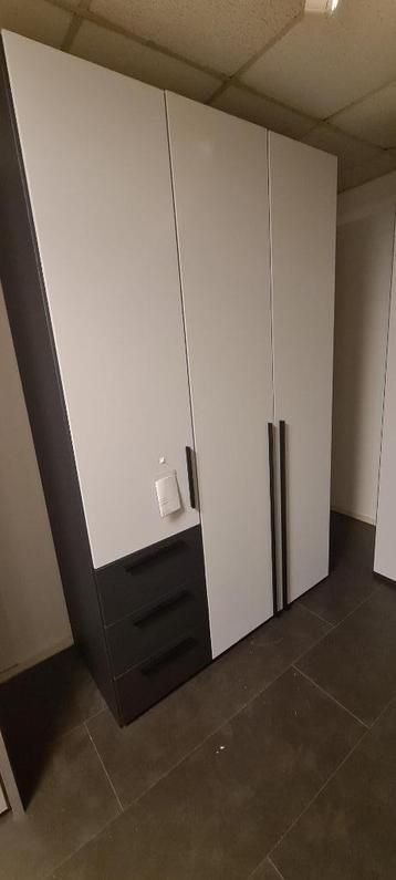 Nolte Horizont 100 draaideurkast 150Bx240HGx60D beschikbaar voor biedingen