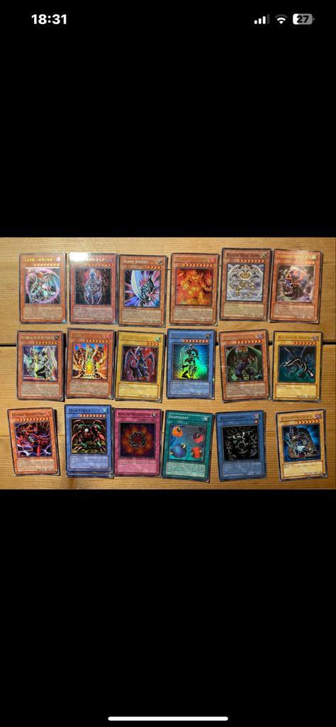Grote Yu-gi-oh kaarten collectie!, Hobby en Vrije tijd, Verzamelkaartspellen | Yu-gi-Oh!, Gebruikt, Meerdere kaarten, Foil, Ophalen of Verzenden