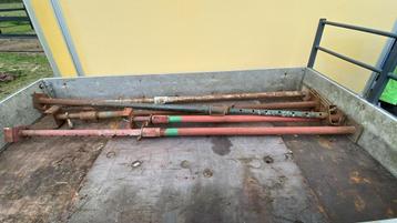 Bouw stempels, stutten beschikbaar voor biedingen